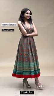 Prajakta Koli feet photo thumbnail