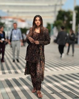 Prajakta Koli feet photo thumbnail