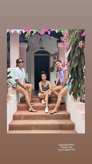 Prajakta Koli feet photo thumbnail