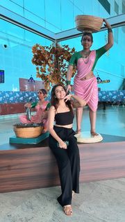 Prajakta Koli feet photo thumbnail