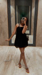 Prajakta Koli feet photo thumbnail