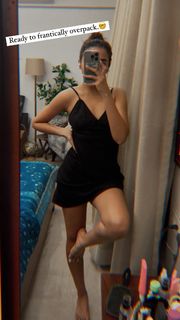 Prajakta Koli feet photo thumbnail