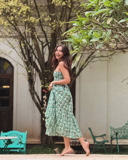 Prajakta Koli feet photo thumbnail