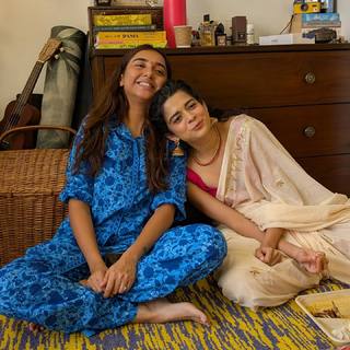 Prajakta Koli feet photo thumbnail