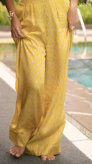 Prajakta Koli feet photo thumbnail