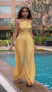 Prajakta Koli feet photo thumbnail