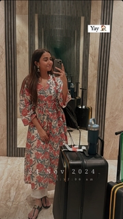 Prajakta Koli feet photo thumbnail