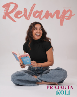 Prajakta Koli feet photo thumbnail