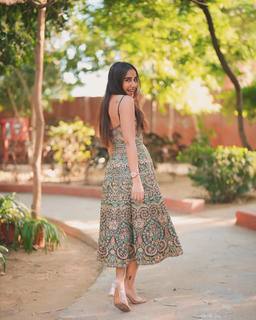 Prajakta Koli feet photo thumbnail