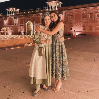 Prajakta Koli feet photo thumbnail