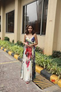 Prajakta Koli feet photo thumbnail