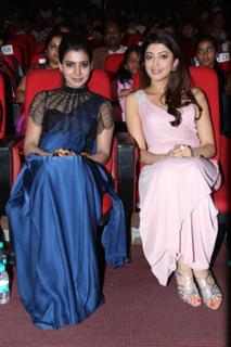 Pranitha feet photo 14