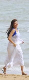 Pranitha feet photo 2