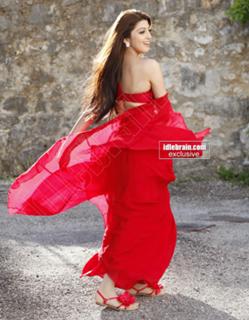 Pranitha feet photo 1