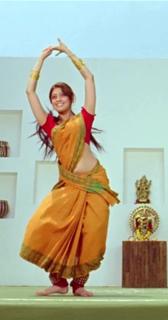 Pranitha feet photo 8