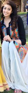 Pranitha feet photo 4