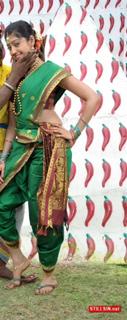 Pranitha feet photo 14