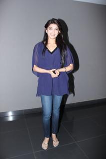 Pranitha feet photo 3