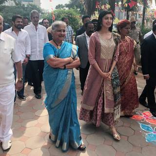 Pranitha feet photo 2