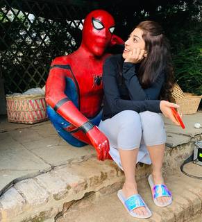 Pranitha feet photo 16
