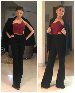 Pranitha feet photo 6