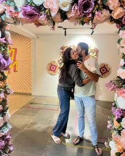 Pranitha feet photo 6