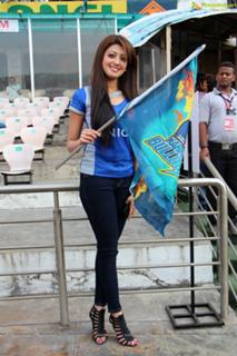 Pranitha feet photo 9