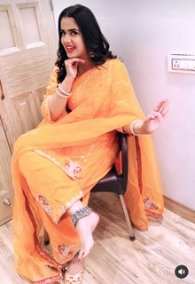 Pranjal Dahiya feet photo 17