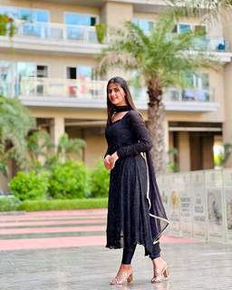 Pranjal Dahiya feet photo 19