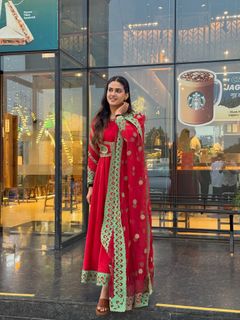 Pranjal Dahiya feet photo 12