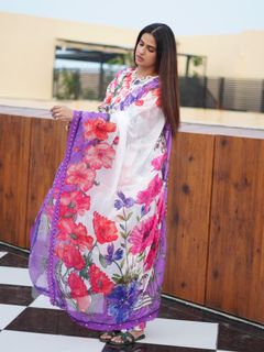 Pranjal Dahiya feet photo 1