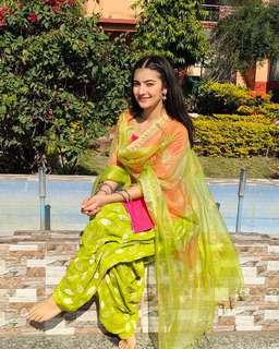 Pratibha Ranta feet photo 11