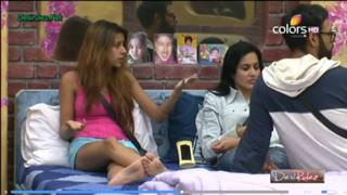 Pratyusha Banerjee feet photo 11