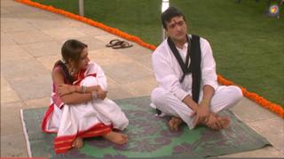 Pratyusha Banerjee feet photo 15