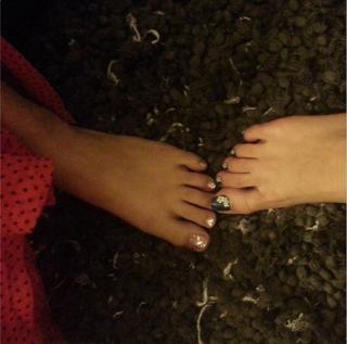 Pratyusha Banerjee feet photo 13
