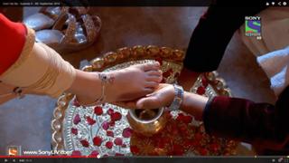 Pratyusha Banerjee feet photo 2