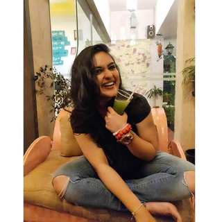 Prayaga Martin feet photo 8
