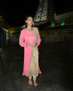 Preeti Jhangiani feet photo 2