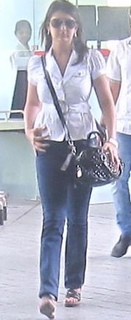 Preeti Jhangiani feet photo 6