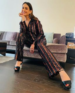 Preeti Jhangiani feet photo 1