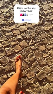 Preeya Kalidas feet photo 2