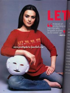 Preity G Zinta feet photo thumbnail