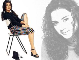 Preity G Zinta feet photo thumbnail