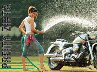 Preity G Zinta feet photo thumbnail