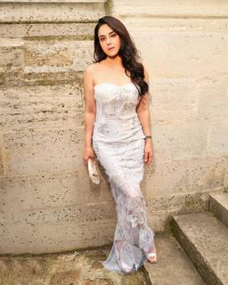 Preity G Zinta feet photo thumbnail