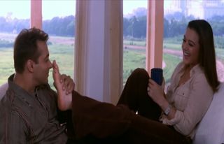 Preity G Zinta feet photo thumbnail