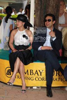 Preity G Zinta feet photo thumbnail