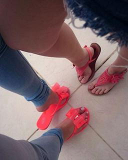 Princesa Kinder feet photo 12