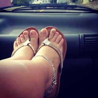 Princesa Kinder feet photo 5