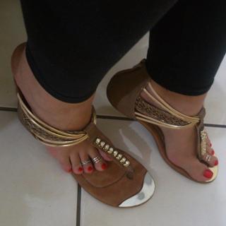 Princesa Kinder feet photo 13